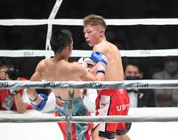 　８回　ＴＫＯでアラン・ディパエンに勝利した井上尚弥＝東京・両国国技館（撮影・堀内翔）