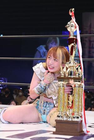 　ベルトを死守した上谷沙弥