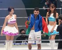 勝利したヴガール・ケラモフ