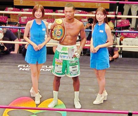 　３度目の防衛に成功した平岡アンディ