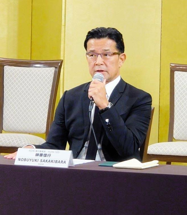 　会見に出席した榊原信行ＣＥＯ