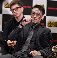 　ＢｒｅａｋｉｎｇＤｏｗｎ６前日記者会見で意気込みを語る瓜田純士（撮影・伊藤笙子）