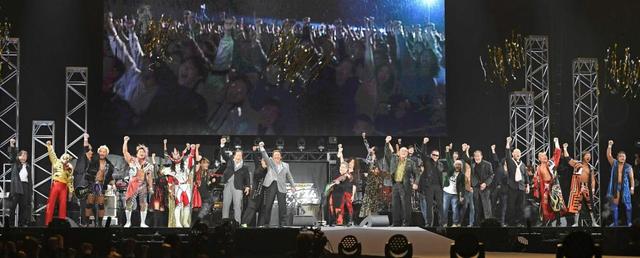 猪木さん追悼　全出演者と観客で「１、２、３、ダー！」　新日本プロレス音楽イベント