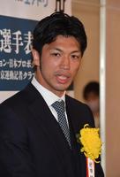 　取材に応じる村田諒太（撮影・佐々木彰尚）