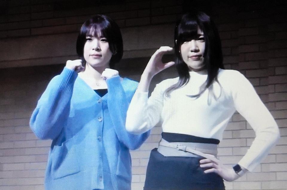 　ＨＡＮＡＫＯ（左）とレディ・Ｃの合体で３５８センチコンビが誕生