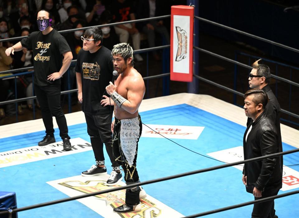 　ＳＡＮＡＤＡ（中央）らＪｕｓｔ５Ｇｕｙｓの５人