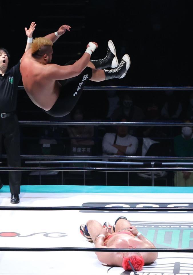 　征矢学（下）にセントーンを見舞うマサ北宮