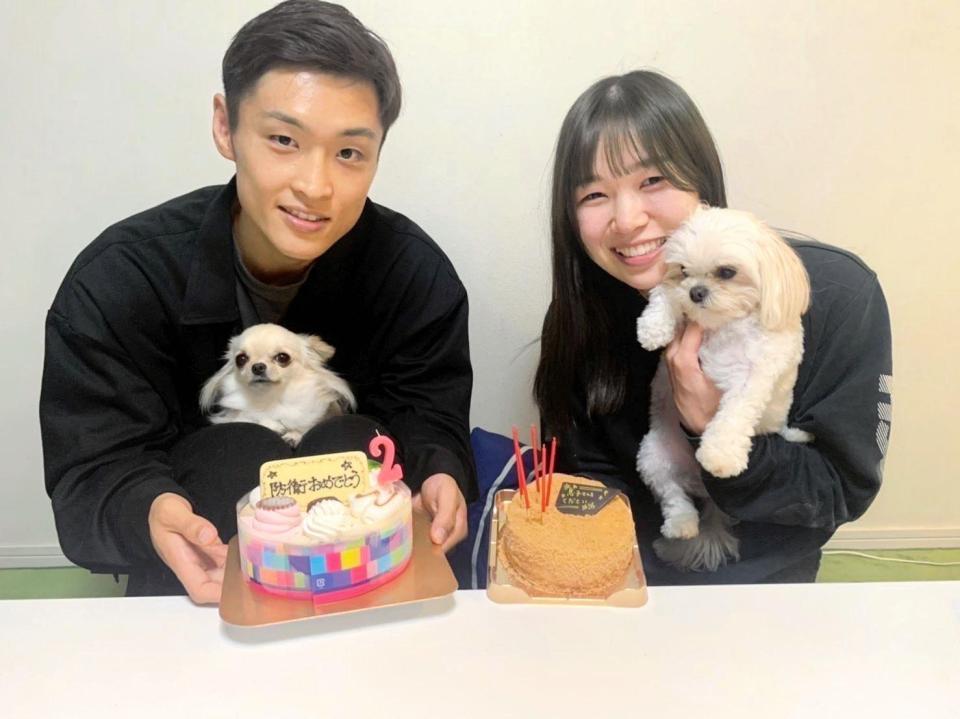 　３月１０日に結婚した西田と河野さん（西田提供）