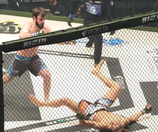 たにやん ZUTOMAYO CARD3 Long Tee A (Brown) - ZUTOMAYO MART