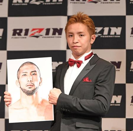 　木下カラテとの対戦が決まった久保優太（撮影・三好信也）