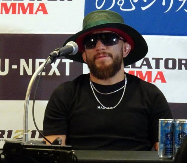 フアン・アーチュレッタ　左膝靱帯損傷の朝倉海に「彼は口だけ」「怪我をしてもでてこないと弱虫」