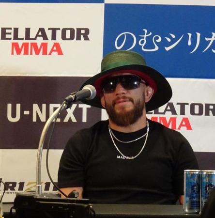 朝倉海欠場に残念な表情をみせるフアン・アーチュレッタ