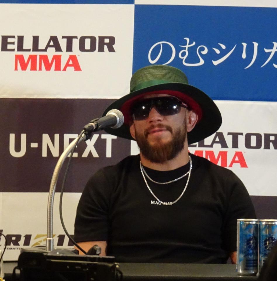 朝倉海欠場に残念な表情をみせるフアン・アーチュレッタ