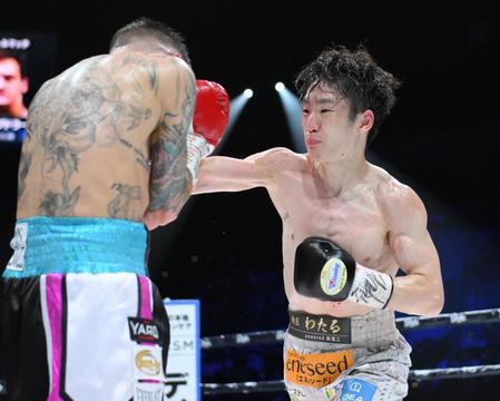 寺地拳四朗が９回ＴＫＯで防衛成功　歴代４位の世界戦１３勝！長谷川穂積、山中慎介に並ぶ　元２階級王者に劇勝「次は３団体目を」