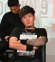 　前日会見に登場したシェンロン（撮影・堀内翔）