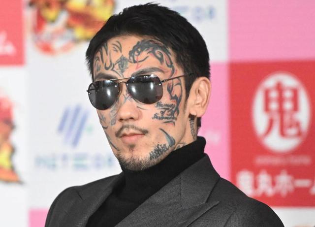 瓜田純士の「親父」が「怖すぎるだろ…」衝撃写真にファンも驚き「これ