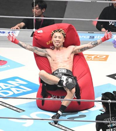 ＲＩＺＩＮ　素手ボクシング決戦で衝撃決着　篠塚辰樹が米国の刺客を右ストレートで鮮烈ＫＯ撃破「ベアナックル最高でしょ」