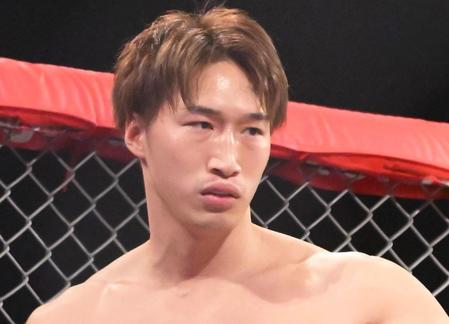 安保瑠輝也が激怒　敗戦者を指さし「見てごらん」あざ笑った格闘家に「カスが」