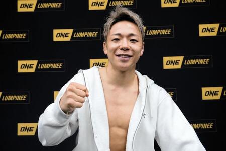 　逆転ＫＯでＯＮＥ初勝利を挙げて笑顔の武尊　ⒸＯＮＥ　Ｃｈａｍｐｉｏｎｓｈｉｐ