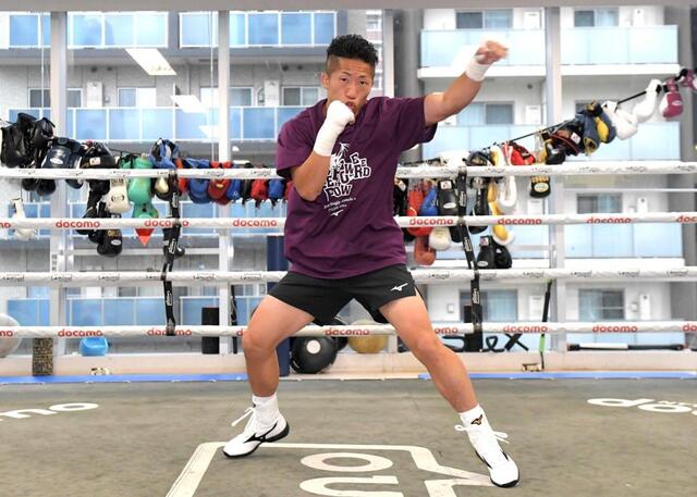 井上拓真 “仮想堤”兄・尚弥とスパー 新Tシャツのスローガン引用し防衛