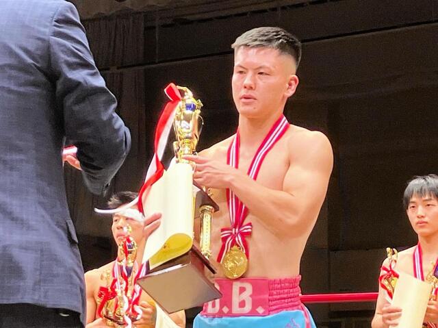 ボクシング東日本新人王MVPは西屋香佑「たたき上げの意地を見せ