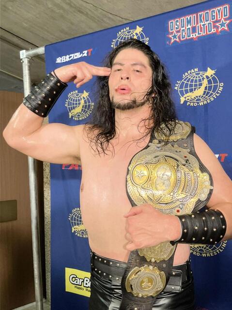 斉藤ブラザーズの兄ジュンが3冠王座を奪取「最高にいい気分だ。来年は