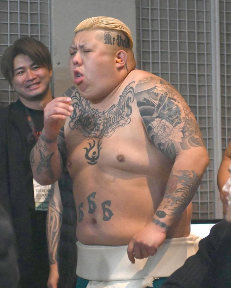 　マウスピースが口に入らない、ぶーちん（撮影・堀内翔）