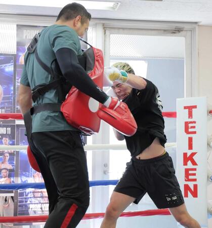 那須川天心「IQでは負けない」モロニー相手に距離の取り合い“頭脳戦”上等!「何がきても大丈夫」