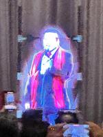 　ホログラム映像で立ち現れた“ＡＩ猪木”