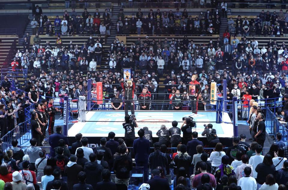 　グラン浜田さん、西村修さんの追悼セレモニー