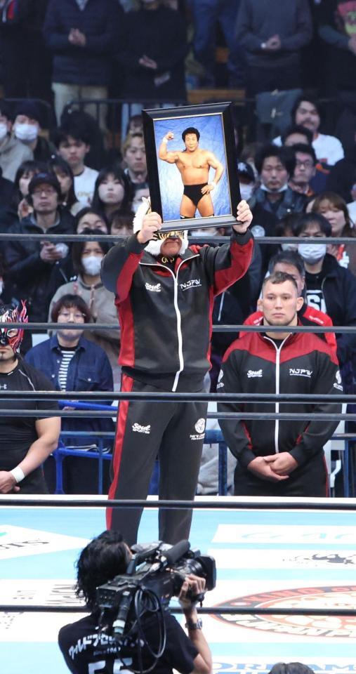 　グラン浜田さん、西村修さんの追悼セレモニー