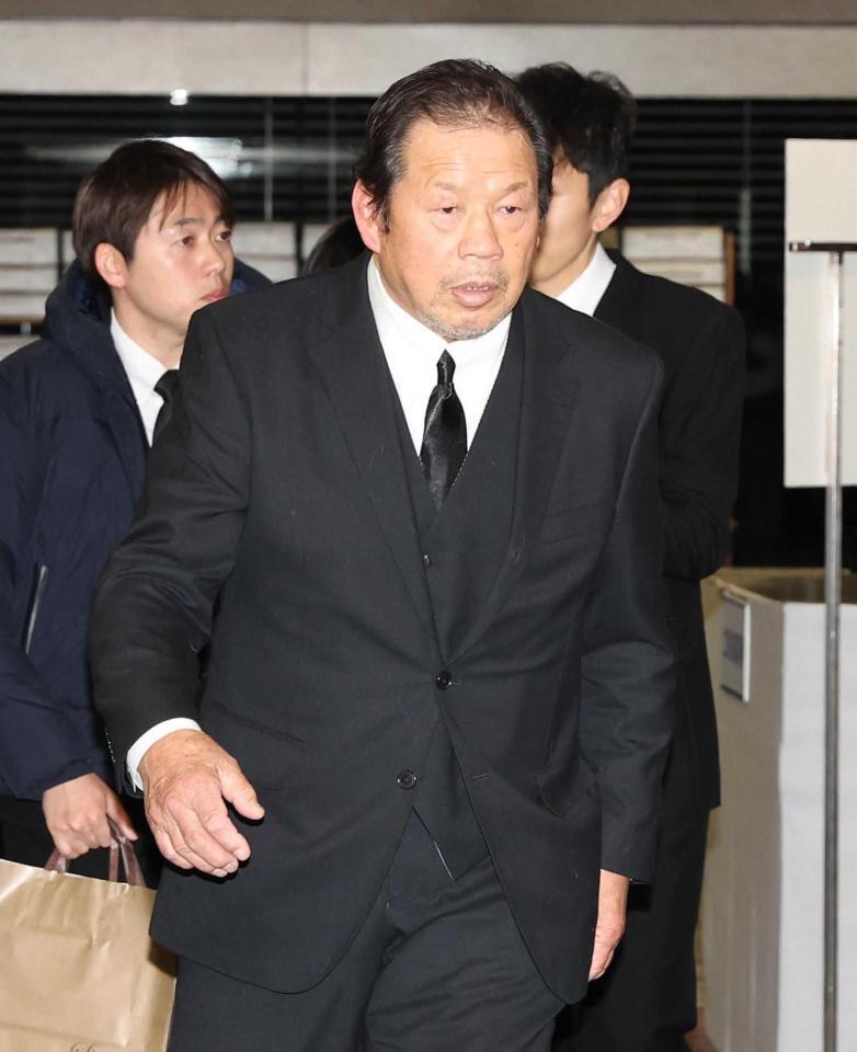 　西村修さんの通夜に参列した藤波辰爾