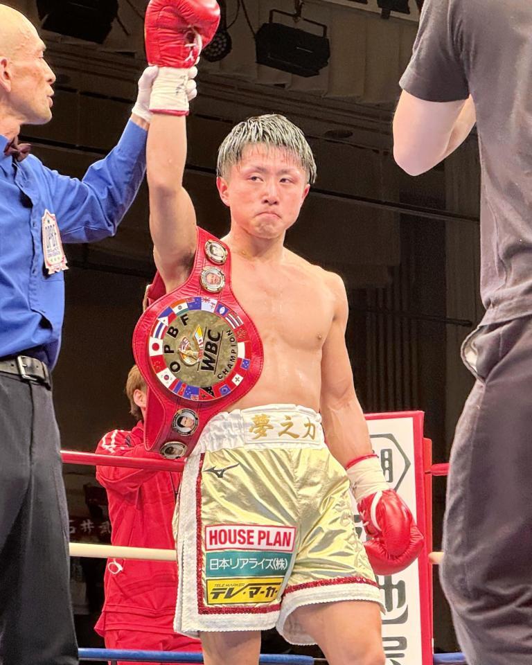 　東洋太平洋王座の初防衛に成功した石井武志