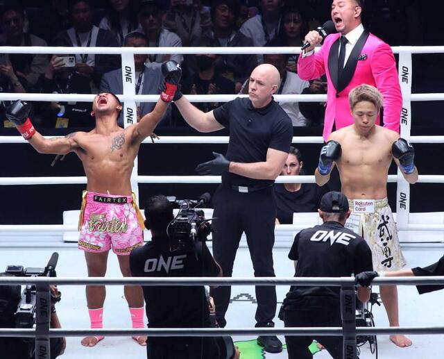 武尊 まさかの80秒KO負け “ムエタイの伝説”ロッタンの強烈左フック