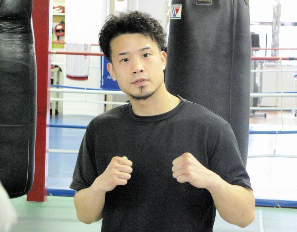 　再起戦を発表した辰吉寿以輝