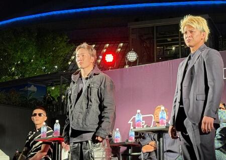 　対戦が決定した朝倉未来（左）と鈴木千裕