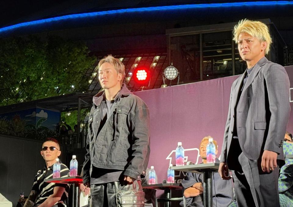 　対戦が決定した朝倉未来（左）と鈴木千裕