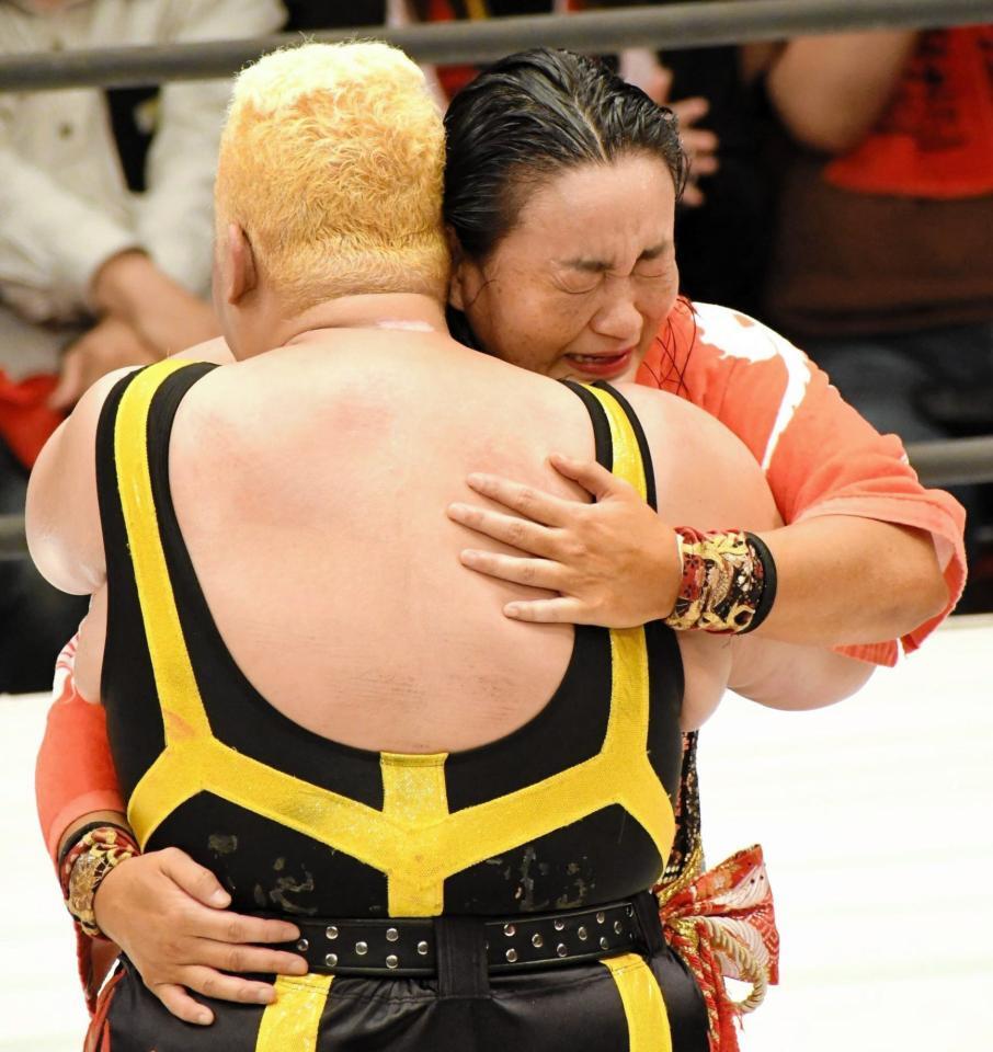 女子プロレスの横綱”里村明衣子が30年現役生活に幕「夢以上のもの