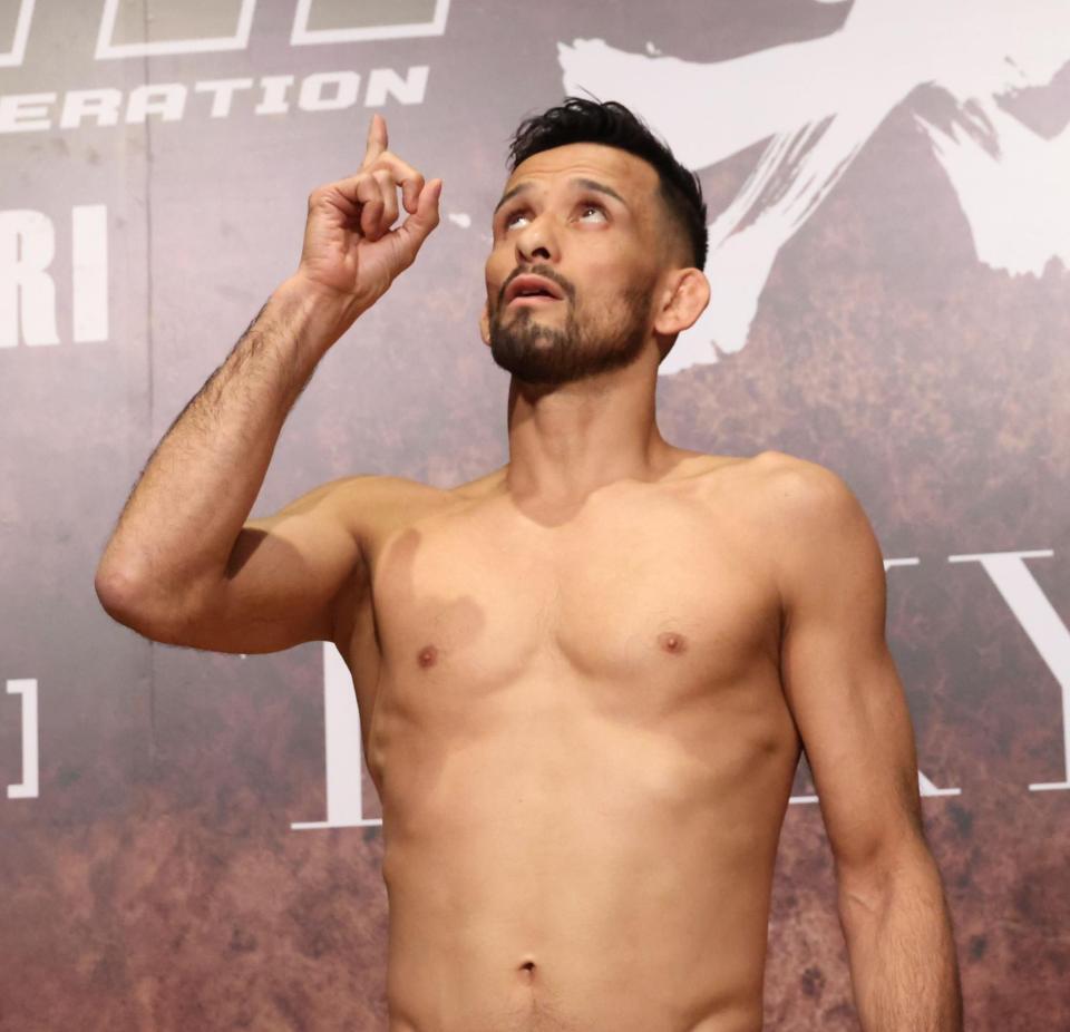 　計量をパスしたクレベル・コイケ