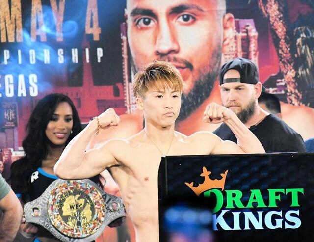 井上尚弥、4年ぶりラスベガス決戦へ計量一発クリア 一般公開でファン
