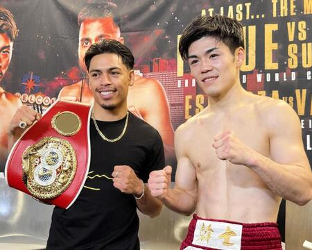 　鮮烈なＴＫＯ勝利でラスベガス初陣を飾った中野幹士（右）と視察したＩＢＦ王者アンジェロ・レオ