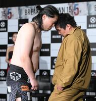 　気合の入る、おせーよ山田（左）、てる（撮影・堀内翔）