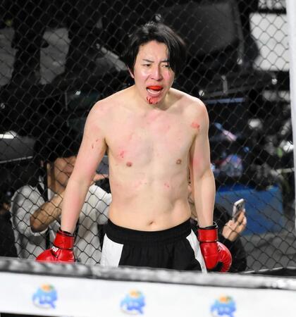 　勝利した西川将史（撮影・堀内翔）