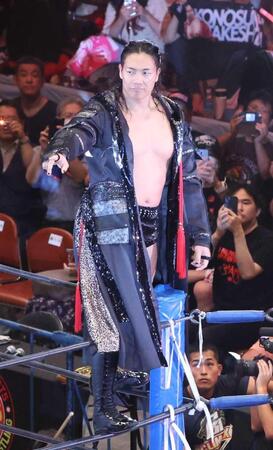 プロレスラー同士の結婚報告に祝福殺到　竹下幸之介が２ショ＆指輪の写真投稿「妻のユカは背中を叩いてくれます」