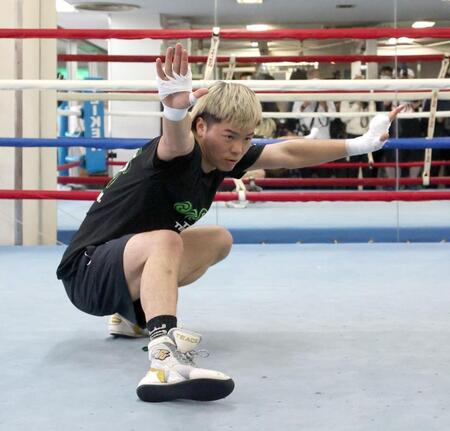 　練習を公開下那須川天心（撮影・金田祐二）