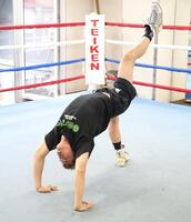 　練習を公開した那須川天心（撮影・金田祐二）