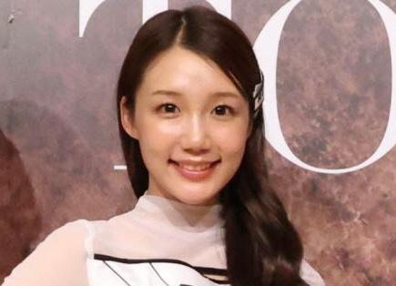 【写真】ラウンドガール界にかつてない衝撃 武井さら 包み込まれたい天使降臨