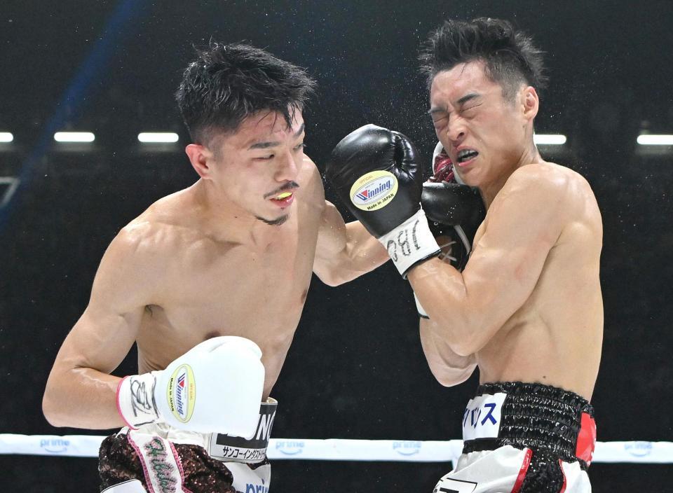 　３回、西田凌佑（右）を攻める中谷潤人