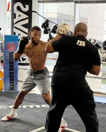 「やっべえ」異例来日のＷＢＯウエルター級王者ノーマン、バキバキ肉体＆キレキレ公開練習に関係者も感嘆「俺は誰よりも狂ってる」６・１９佐々木尽が挑戦