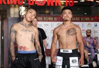 　計量オーバーした竜。左は対戦相手のｓａｋｋｋｉ（撮影・中田匡峻）